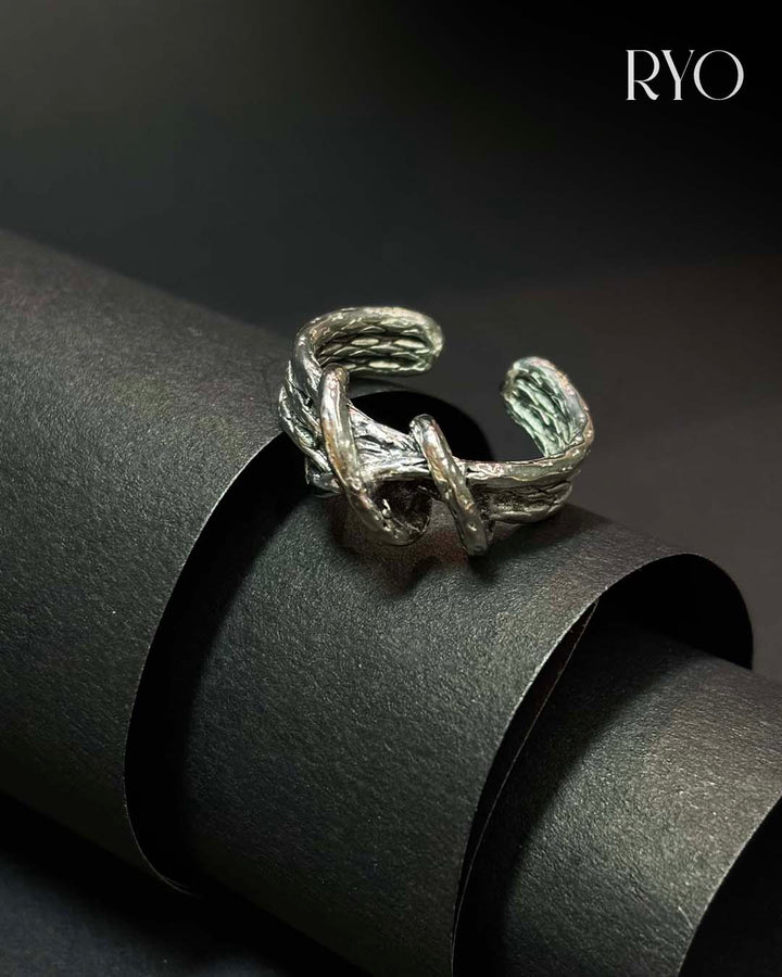 The Knotborn Ring