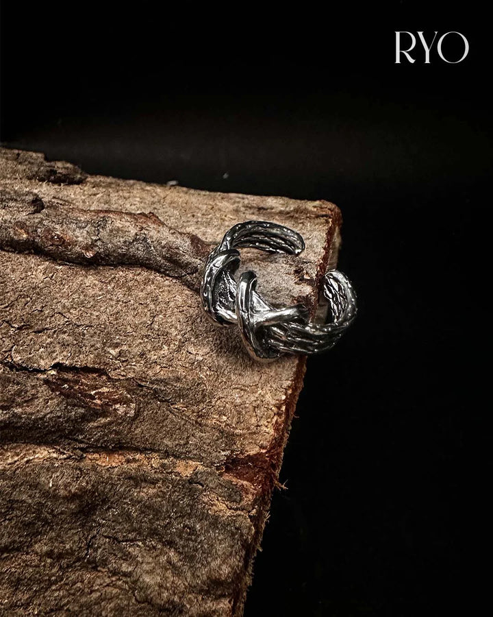 The Knotborn Ring - Silver / Unisex - Rings